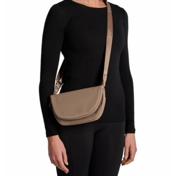 LOLE Crossbody Bag Womens Brown Beige Lightweight Nylon Everyday Flap Pocket - Picture 2 of 12